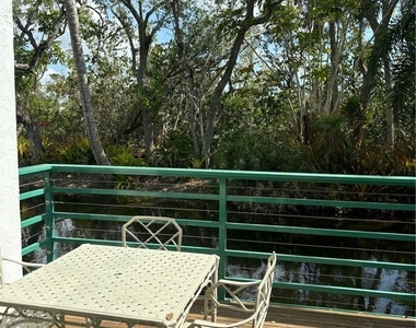 2182 Anchorage Lane - Photo Thumbnail 2