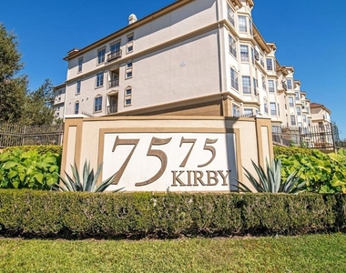 7575 Kirby Drive - Photo Thumbnail 2