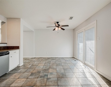 15711 Kings Cypress Lane - Photo Thumbnail 17
