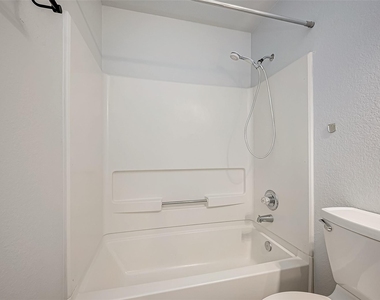 15711 Kings Cypress Lane - Photo Thumbnail 26