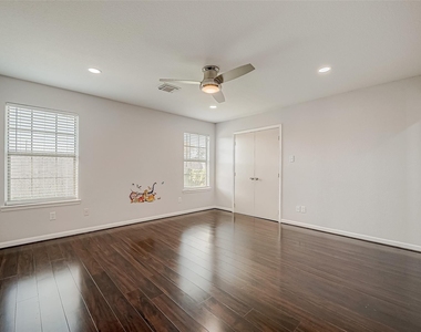15711 Kings Cypress Lane - Photo Thumbnail 27