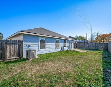 15711 Kings Cypress Lane - Photo Thumbnail 38