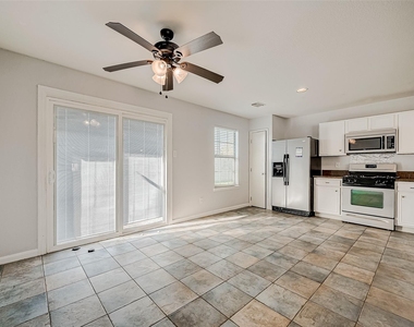 15711 Kings Cypress Lane - Photo Thumbnail 13