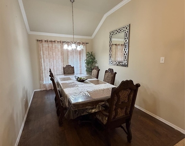 21506 Rose Mill Drive - Photo Thumbnail 4