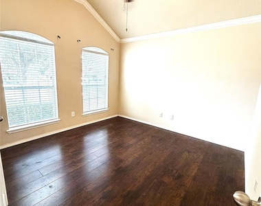 21506 Rose Mill Drive - Photo Thumbnail 9