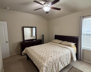 21506 Rose Mill Drive - Photo Thumbnail 15