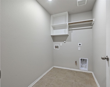 8910 Hartford River Lane - Photo Thumbnail 5