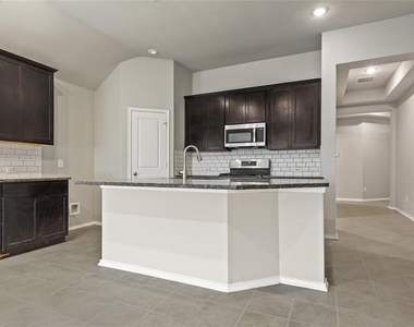 8910 Hartford River Lane - Photo Thumbnail 11