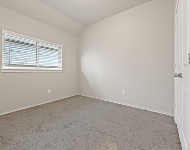 8910 Hartford River Lane - Photo Thumbnail 6
