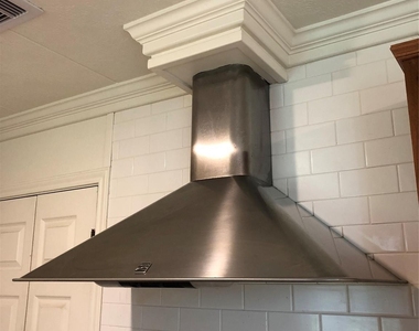 1113 E Miller Street - Photo Thumbnail 10