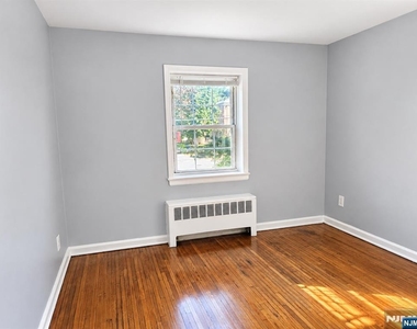 306 Grafton - Photo Thumbnail 8