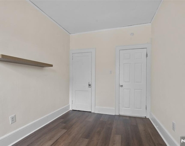 60-62 Elmwood - Photo Thumbnail 9