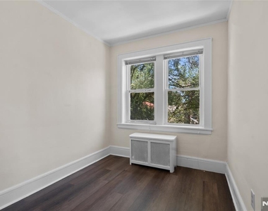 60-62 Elmwood - Photo Thumbnail 10