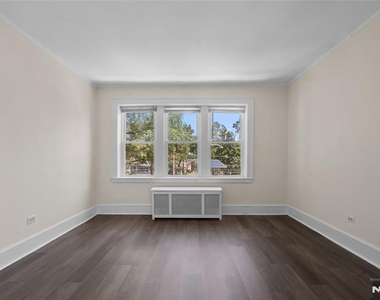 60-62 Elmwood - Photo Thumbnail 7
