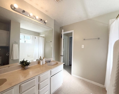 9838 Golden Eagle Street - Photo Thumbnail 34