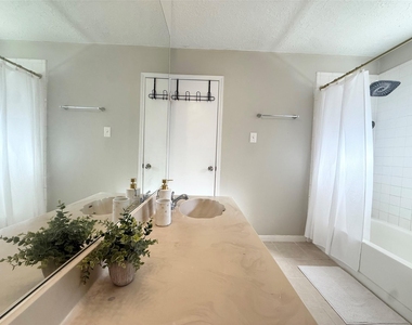 9838 Golden Eagle Street - Photo Thumbnail 33