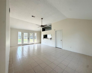 9838 Golden Eagle Street - Photo Thumbnail 7