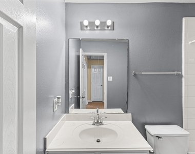 8538 Doskocil Drive - Photo Thumbnail 17
