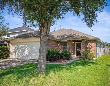 8538 Doskocil Drive - Photo Thumbnail 3