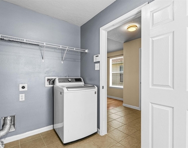 8538 Doskocil Drive - Photo Thumbnail 6