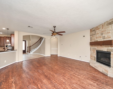 18006 E Williams Bend Drive - Photo Thumbnail 22