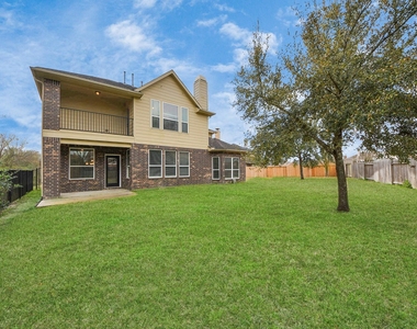 18006 E Williams Bend Drive - Photo Thumbnail 6