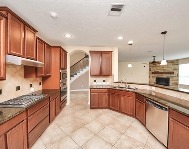 18006 E Williams Bend Drive - Photo Thumbnail 29