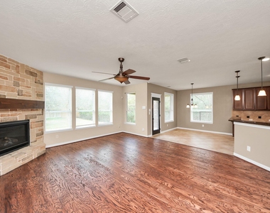 18006 E Williams Bend Drive - Photo Thumbnail 20