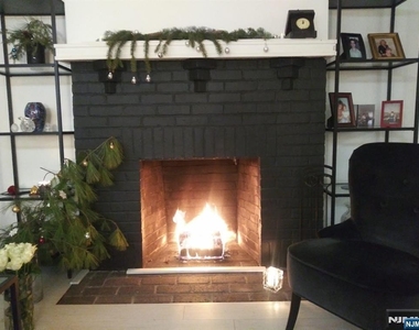 100 Palisade - Photo Thumbnail 6