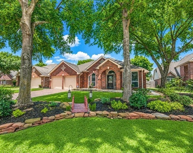 15831 Laurel Cove - Photo Thumbnail 34
