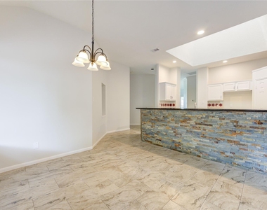 15831 Laurel Cove - Photo Thumbnail 15