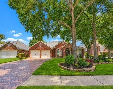 15831 Laurel Cove - Photo Thumbnail 33