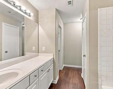 13527 Ambrose Street - Photo Thumbnail 9