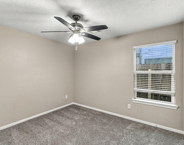 13527 Ambrose Street - Photo Thumbnail 12