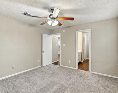 13527 Ambrose Street - Photo Thumbnail 8