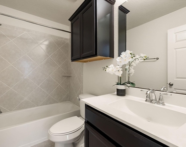 16955 Wedgeside Park - Photo Thumbnail 22