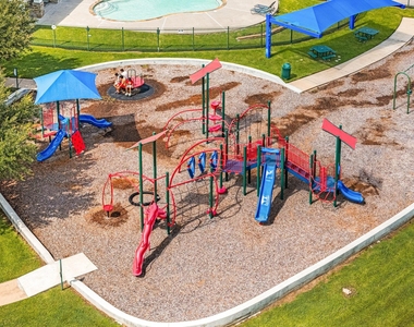 16955 Wedgeside Park - Photo Thumbnail 36