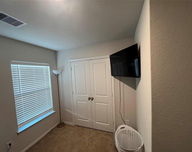 16154 Sugar Falls Drive - Photo Thumbnail 3