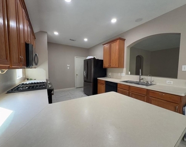 2530 Chatford Hollow Lane - Photo Thumbnail 6
