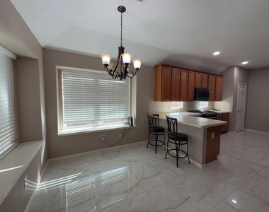 2530 Chatford Hollow Lane - Photo Thumbnail 8