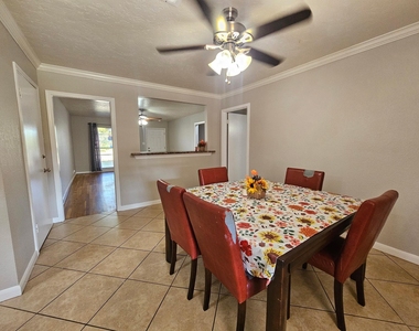 2618 San Jacinto Drive - Photo Thumbnail 9