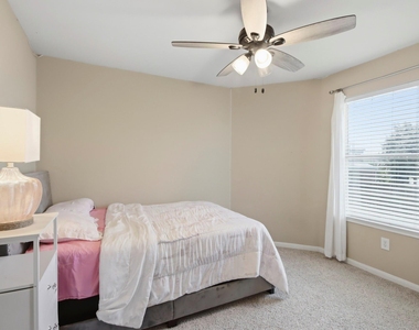 25450 Barmby Drive - Photo Thumbnail 21