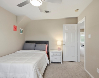 25450 Barmby Drive - Photo Thumbnail 17