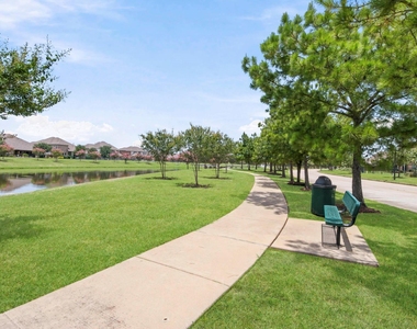 25450 Barmby Drive - Photo Thumbnail 28