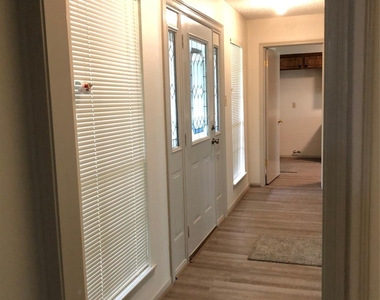 303 Dogwood Street - Photo Thumbnail 13