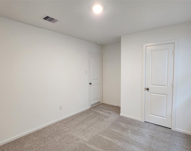 26735 Feather Reed Drive - Photo Thumbnail 31