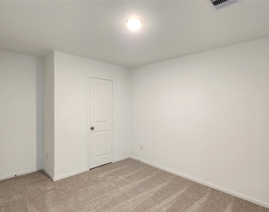 26735 Feather Reed Drive - Photo Thumbnail 25