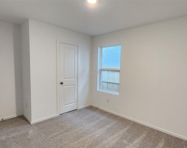 26735 Feather Reed Drive - Photo Thumbnail 30