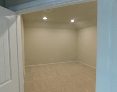 25614 British Pine Court - Photo Thumbnail 20