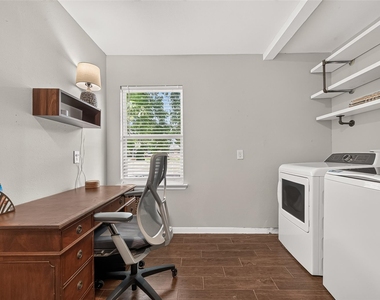 5454 Creekbend Drive - Photo Thumbnail 40